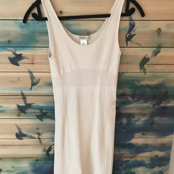 Arden B Cream Texture Tank Dress Open Back  Mini. Never Worn  Size M/L - Picture 5 of 6